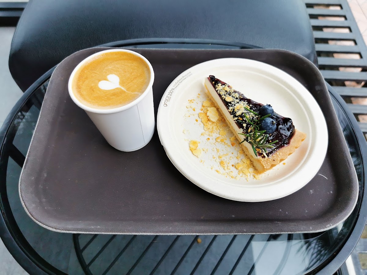 PRAVE CAFE Photo 9