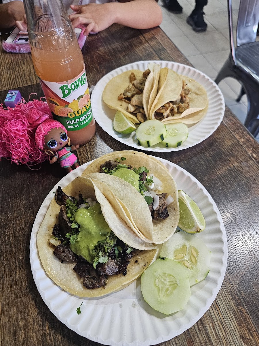 Antojitos Mexicanos Deli Photo 3