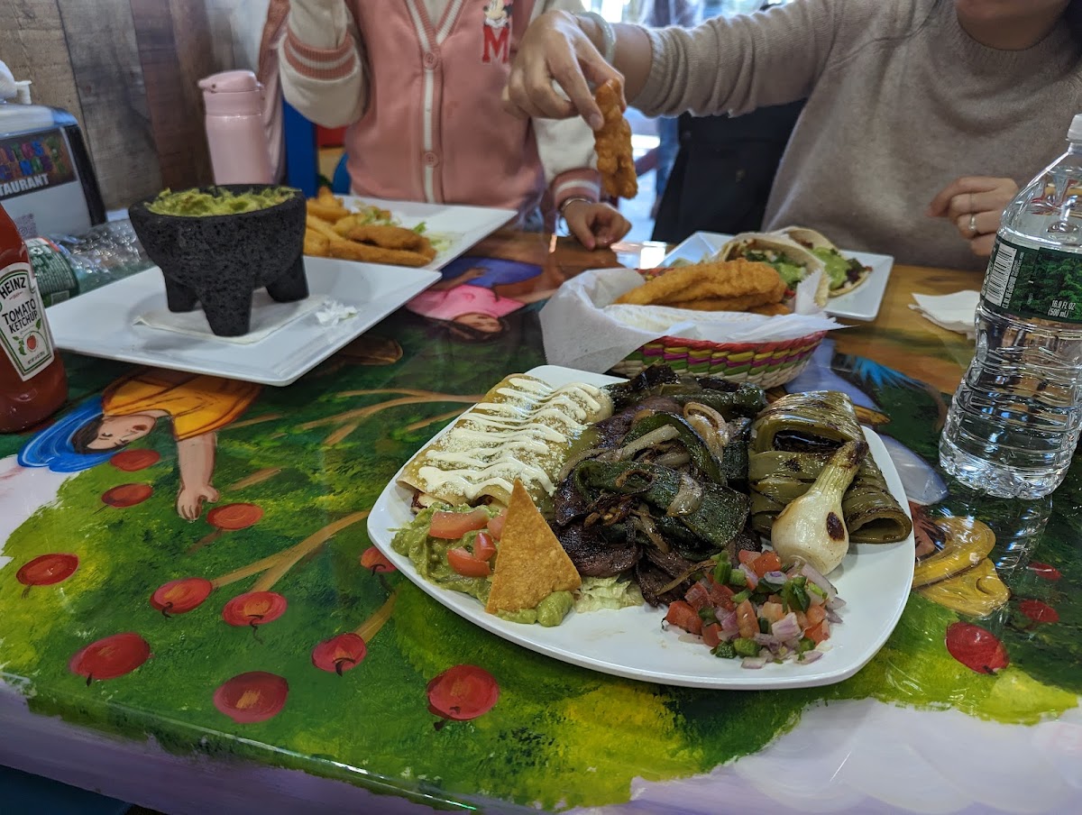 Antojitos Mexicanos Deli Photo 5