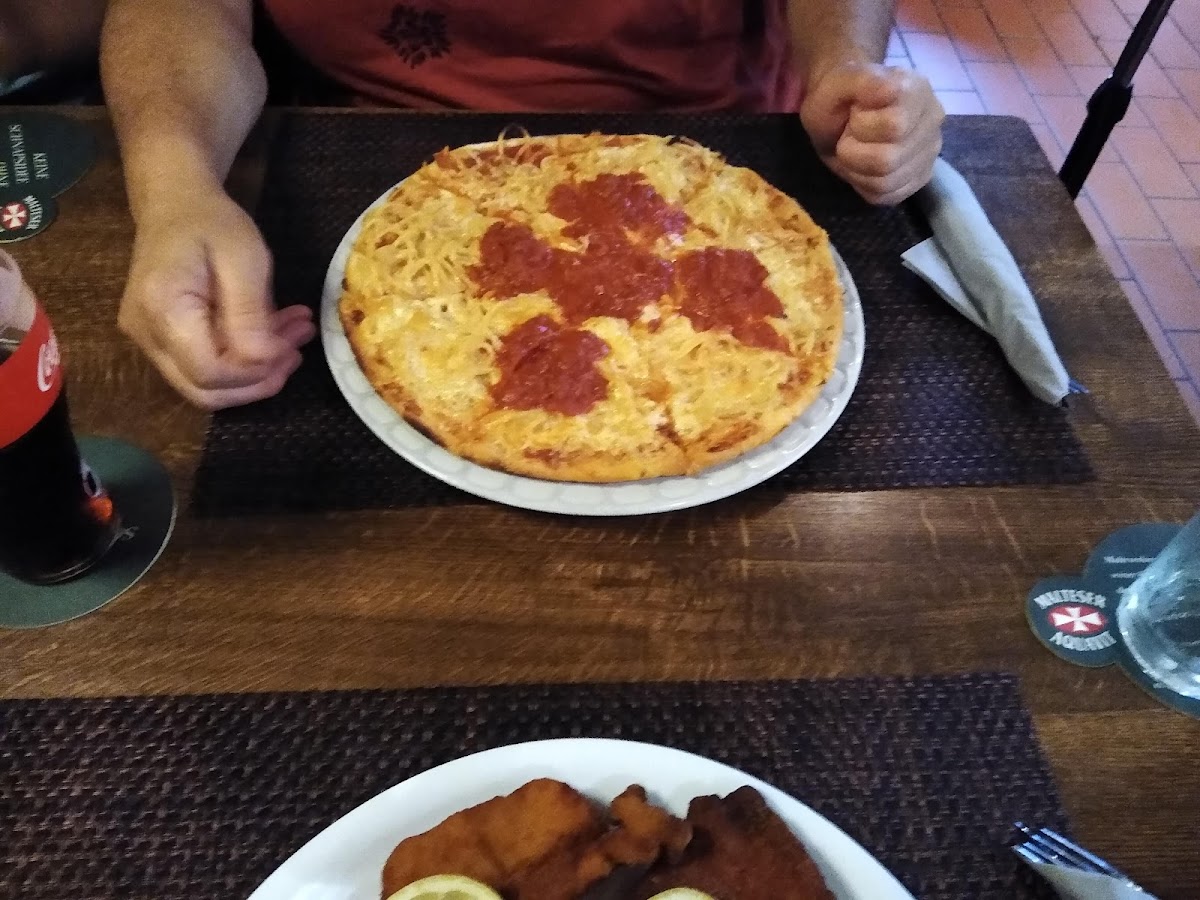 Pizza Peperone Photo 9