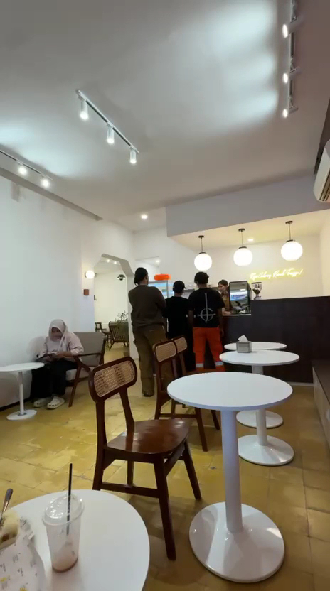 Kopi Cabang Rumah Tangga - CAFE Photo 10