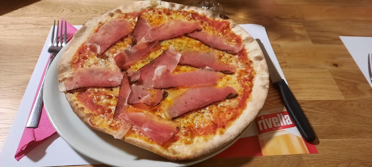 Pizzeria Linde Photo 6
