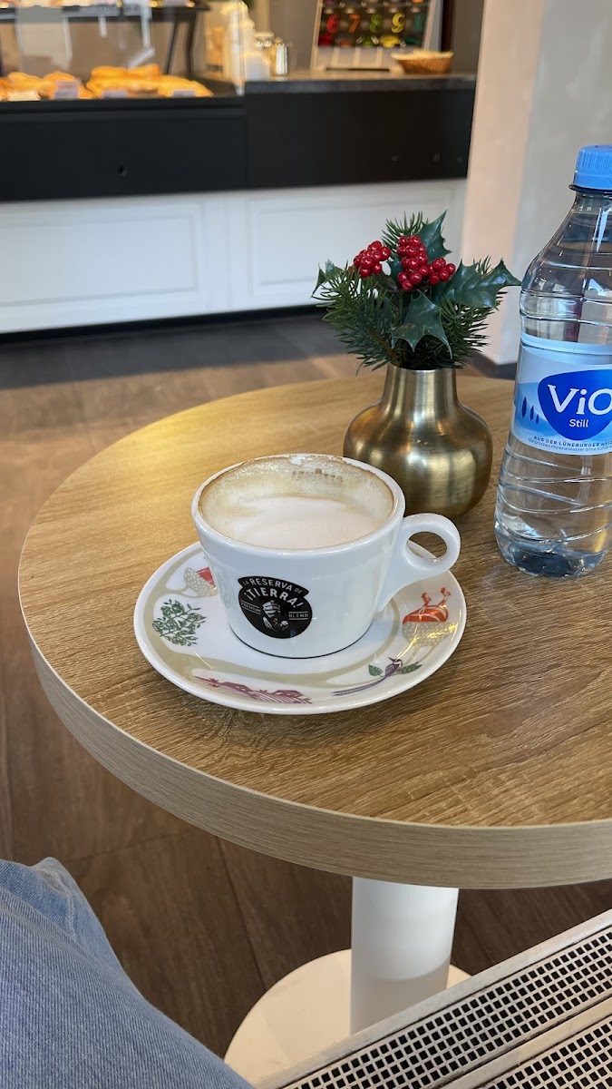 Coffee & Munch Photo 8