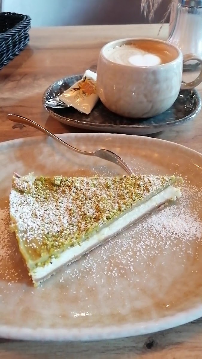 Albrecht-Brunch, Café, Pizza Photo 2