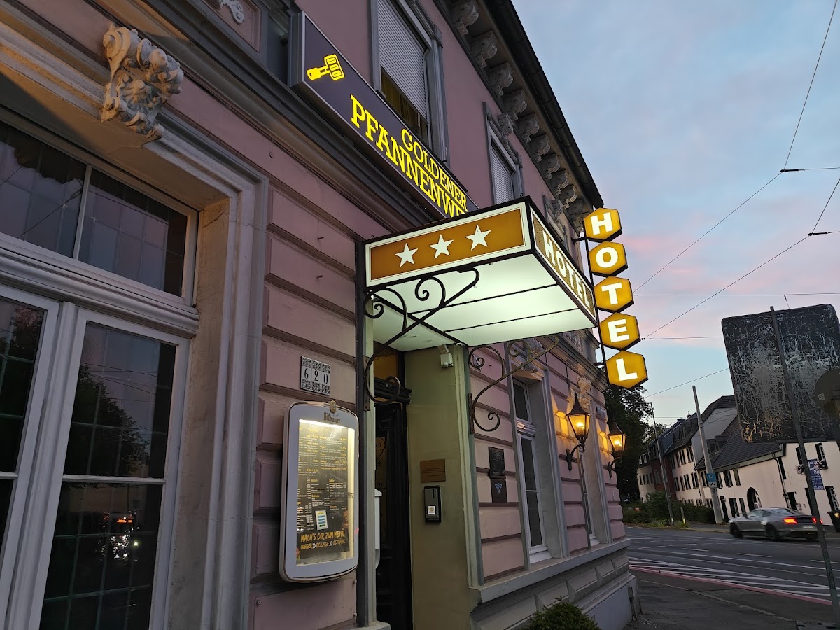 Goldener Pfannenwender Bockum
