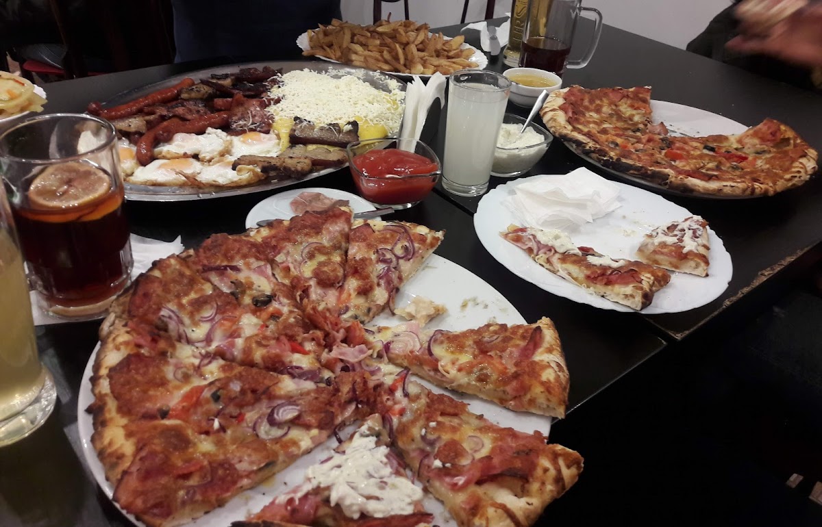 Pizza Sandipol Photo 4