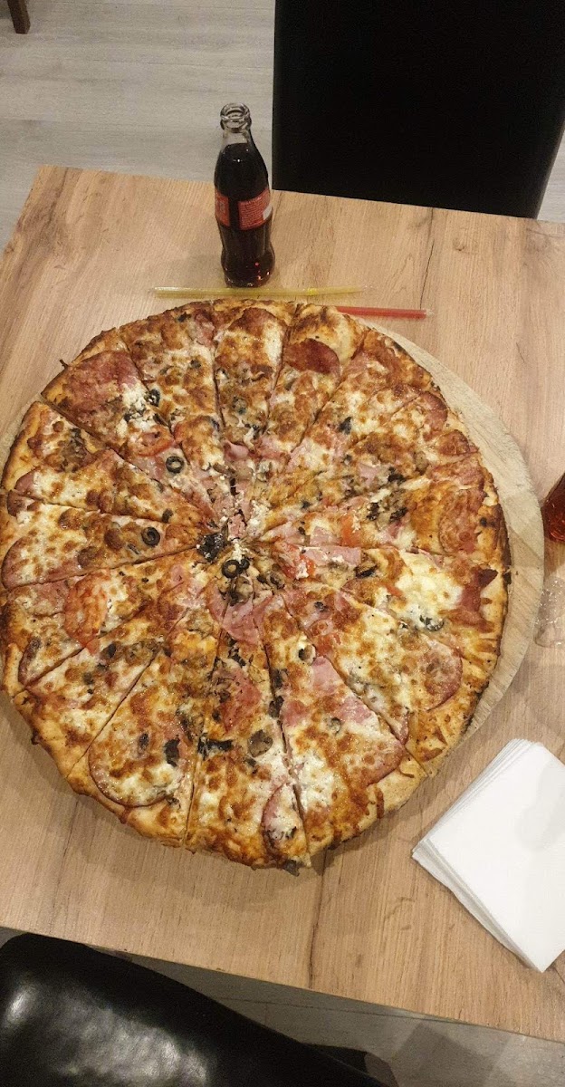 Pizza Sandipol Photo 6