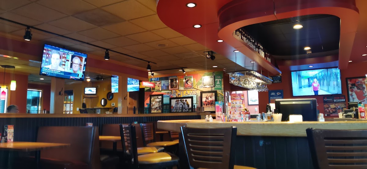 Applebee's Grill + Bar Photo 10
