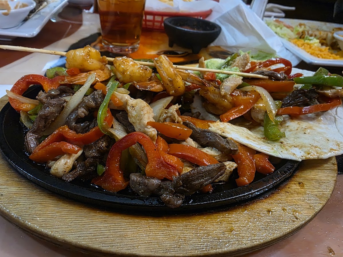 El Tenampa Mexican Grill & Cantina Photo 8