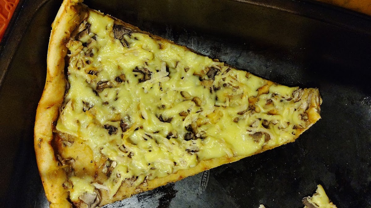 SANTINOS PIZZA SOPO Photo 5