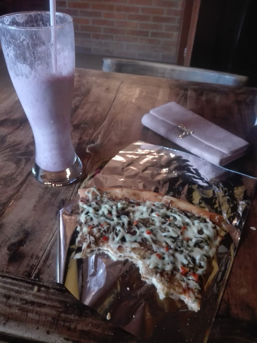 SANTINOS PIZZA SOPO Photo 9