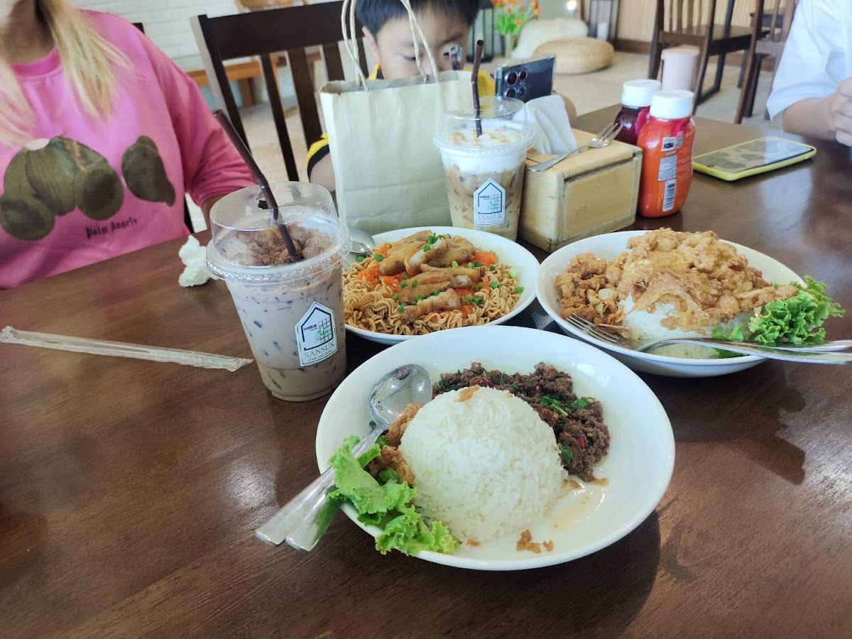 Sansuk Cafe and Farm Photo 9
