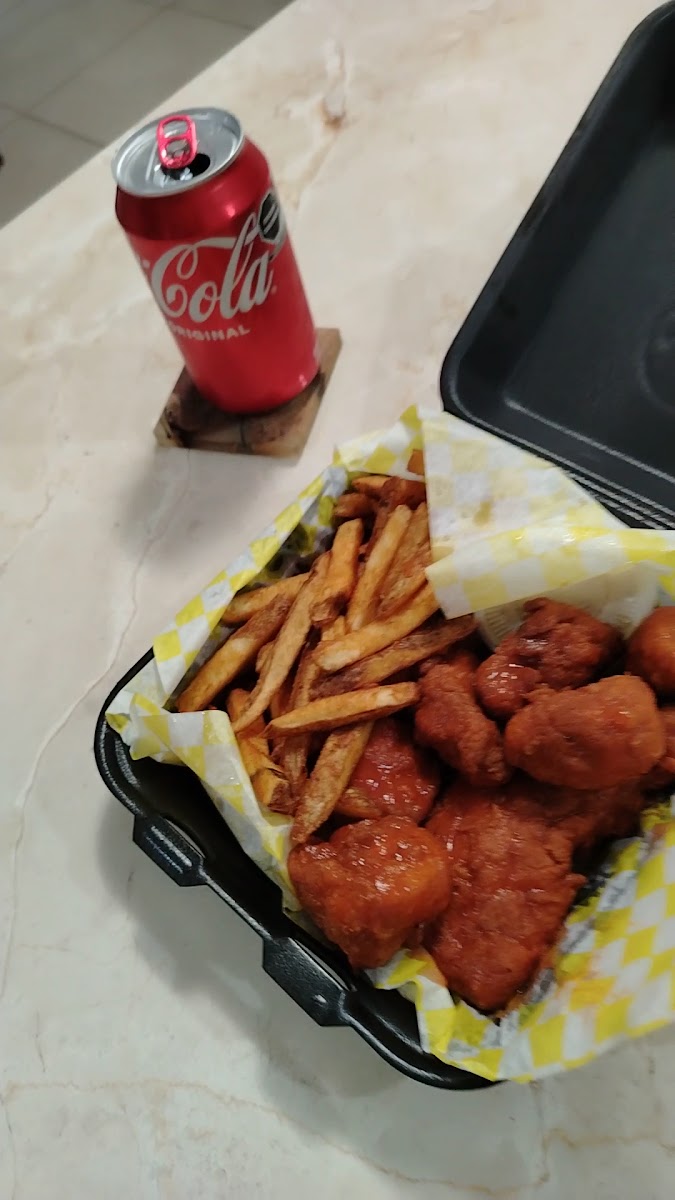 CHKN alitas & boneless Paseos Photo 2