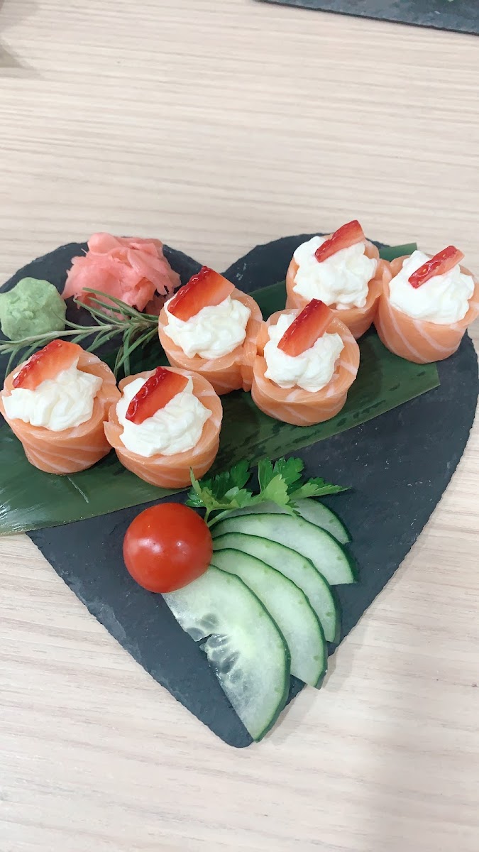 Sushi Dong Photo 8