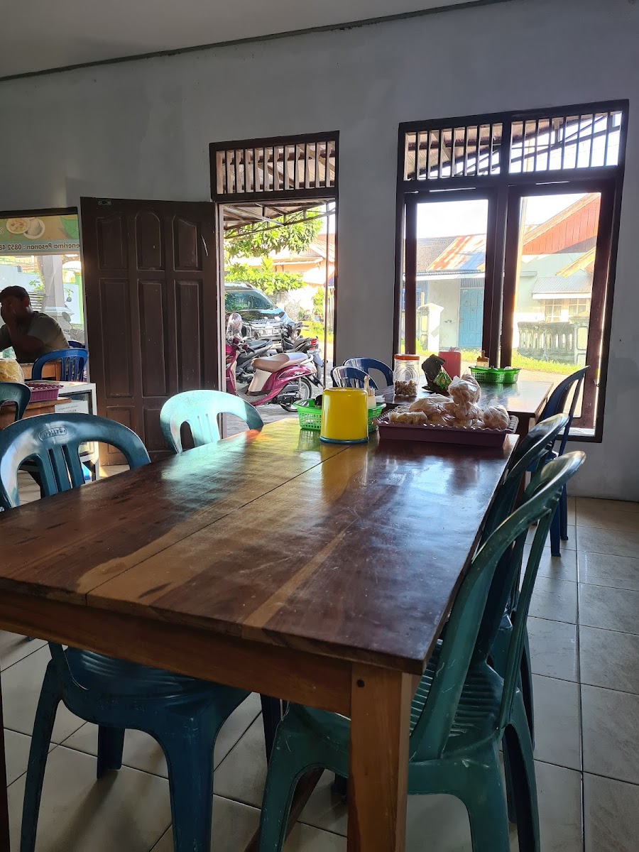 Warung Nasi Kuning Mama Eka