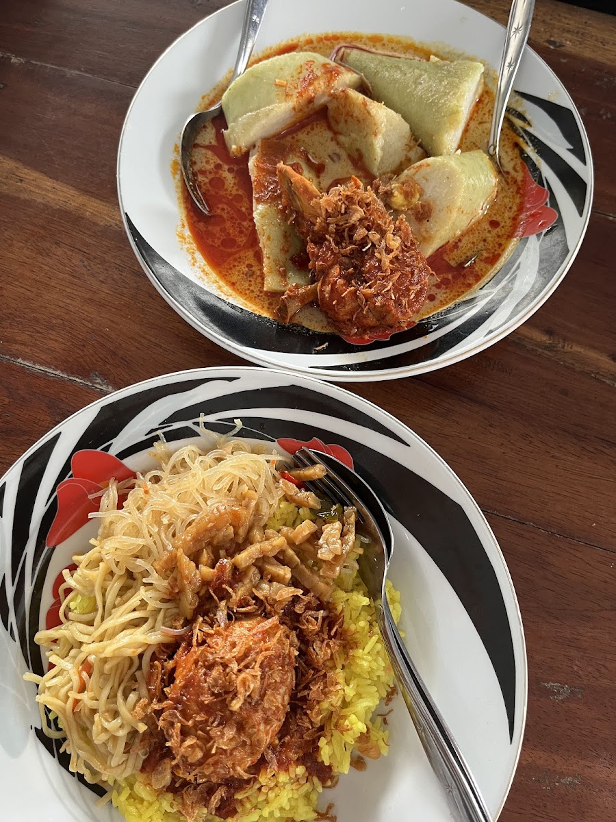 Warung Nasi Kuning Mama Eka Photo 3
