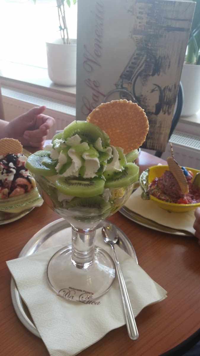 Eis-Cafe Venezia Photo 6