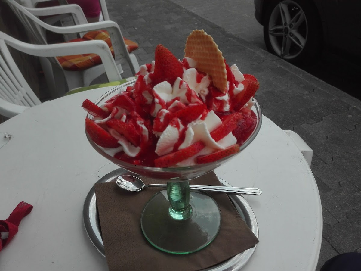 Eis-Cafe Venezia Photo 7