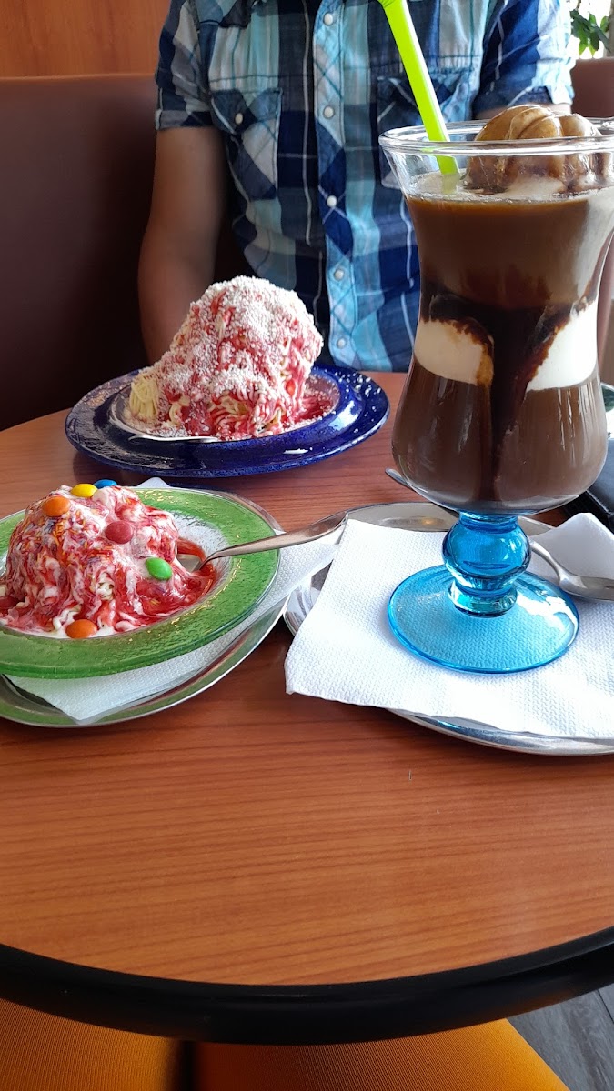 Eis-Cafe Venezia Photo 9