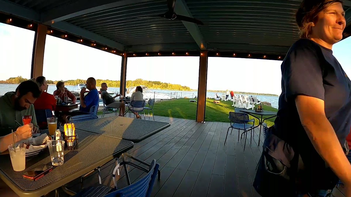 Pier Bar at the North Hero House Photo 2