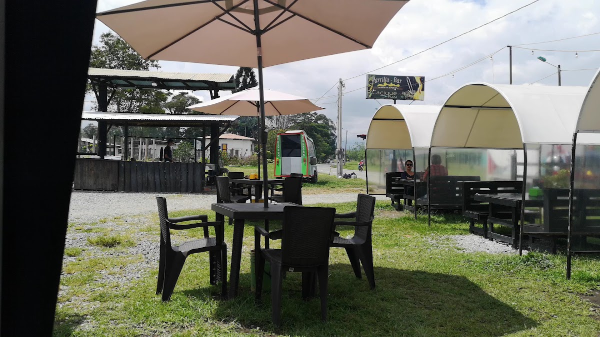 Cacique plaza