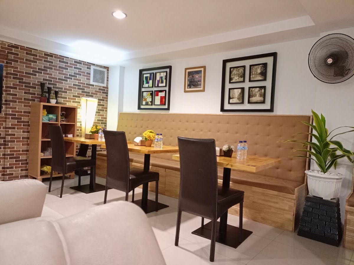 Reunion Cafe