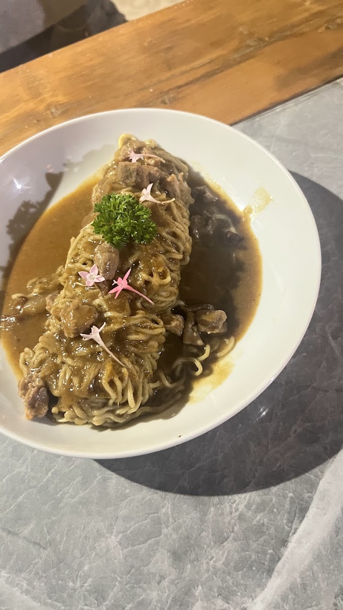 Se'eng Noodle Boat Photo 5