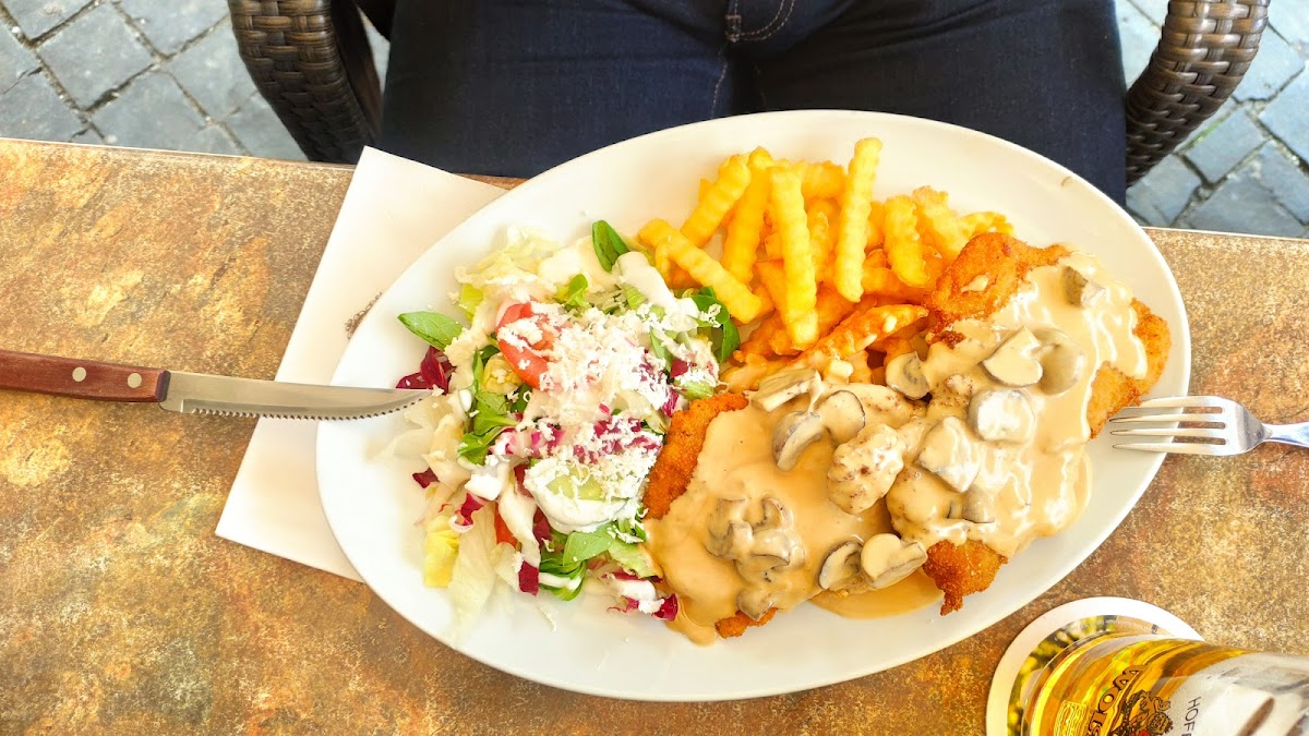 Corner Café Restaurant Photo 9