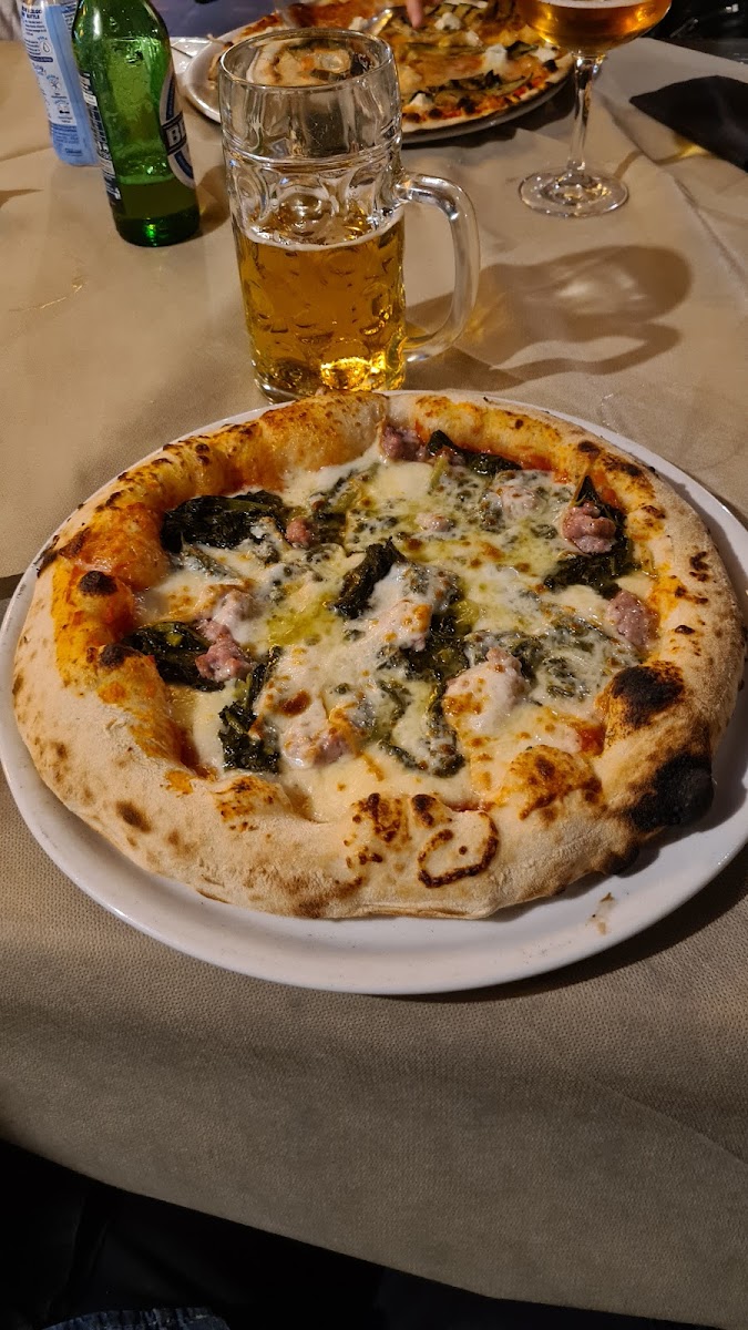 Pizzeria Ristorante Centro Del Mondo Photo 10