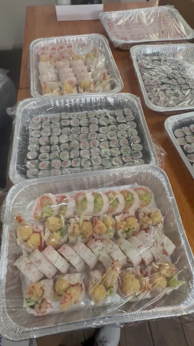Sushi and Poke Photo 2