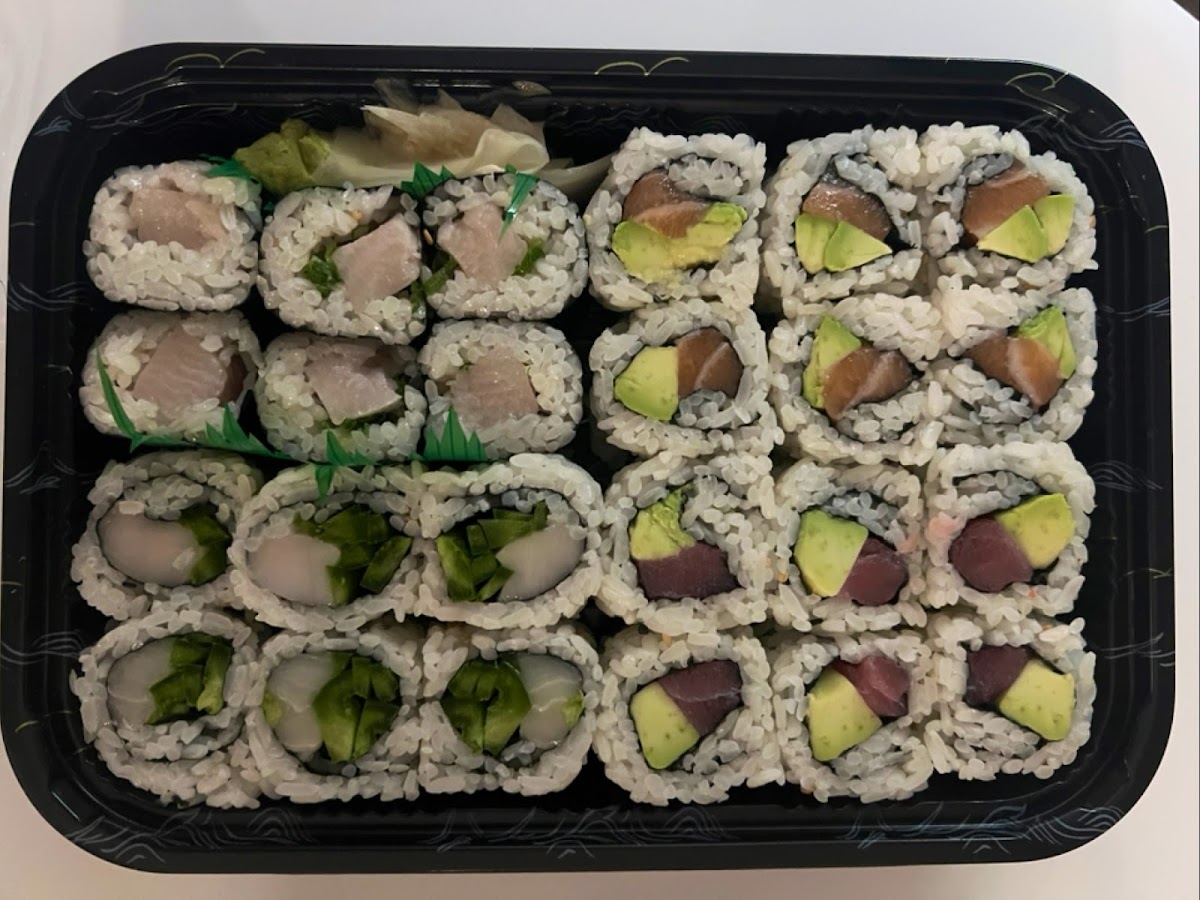 Sushi and Poke Photo 5