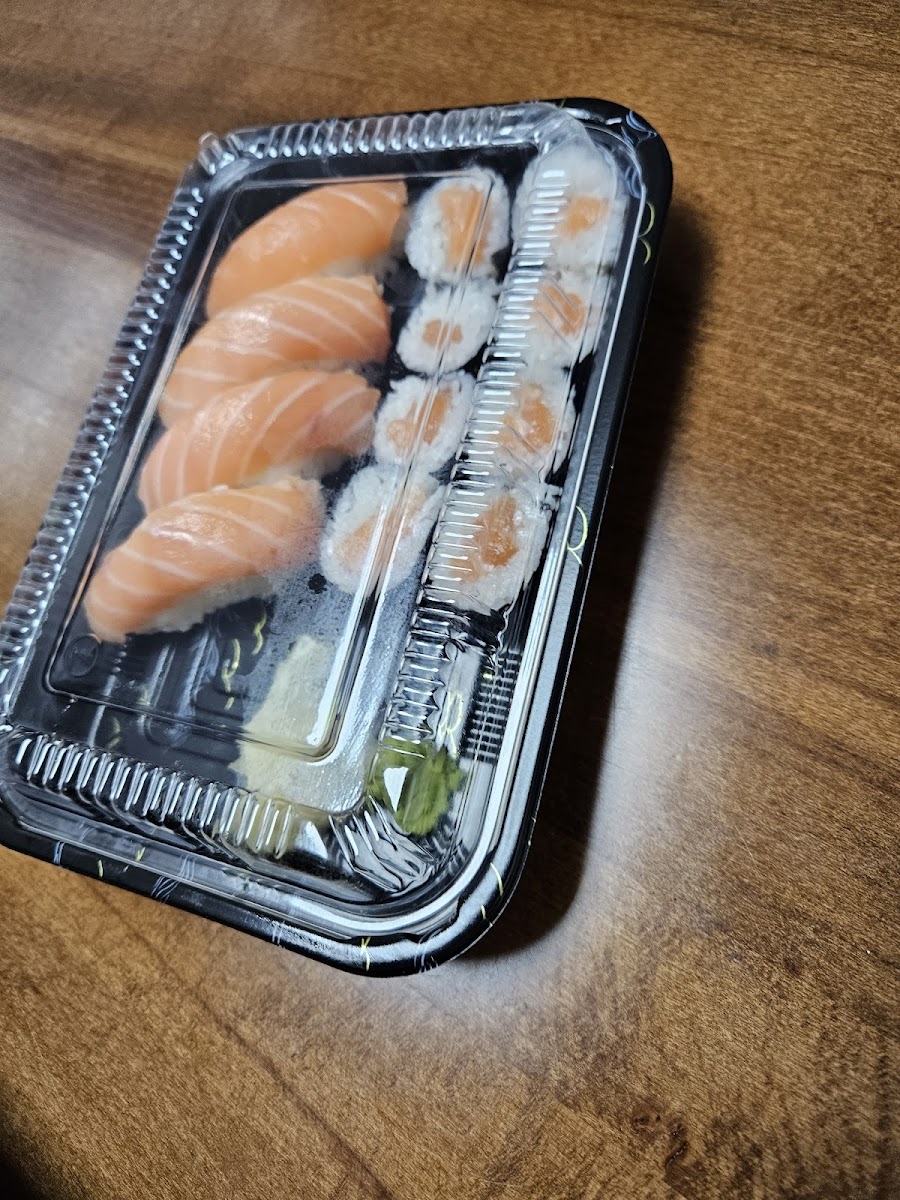 Teriyaki and Sushi Photo 4