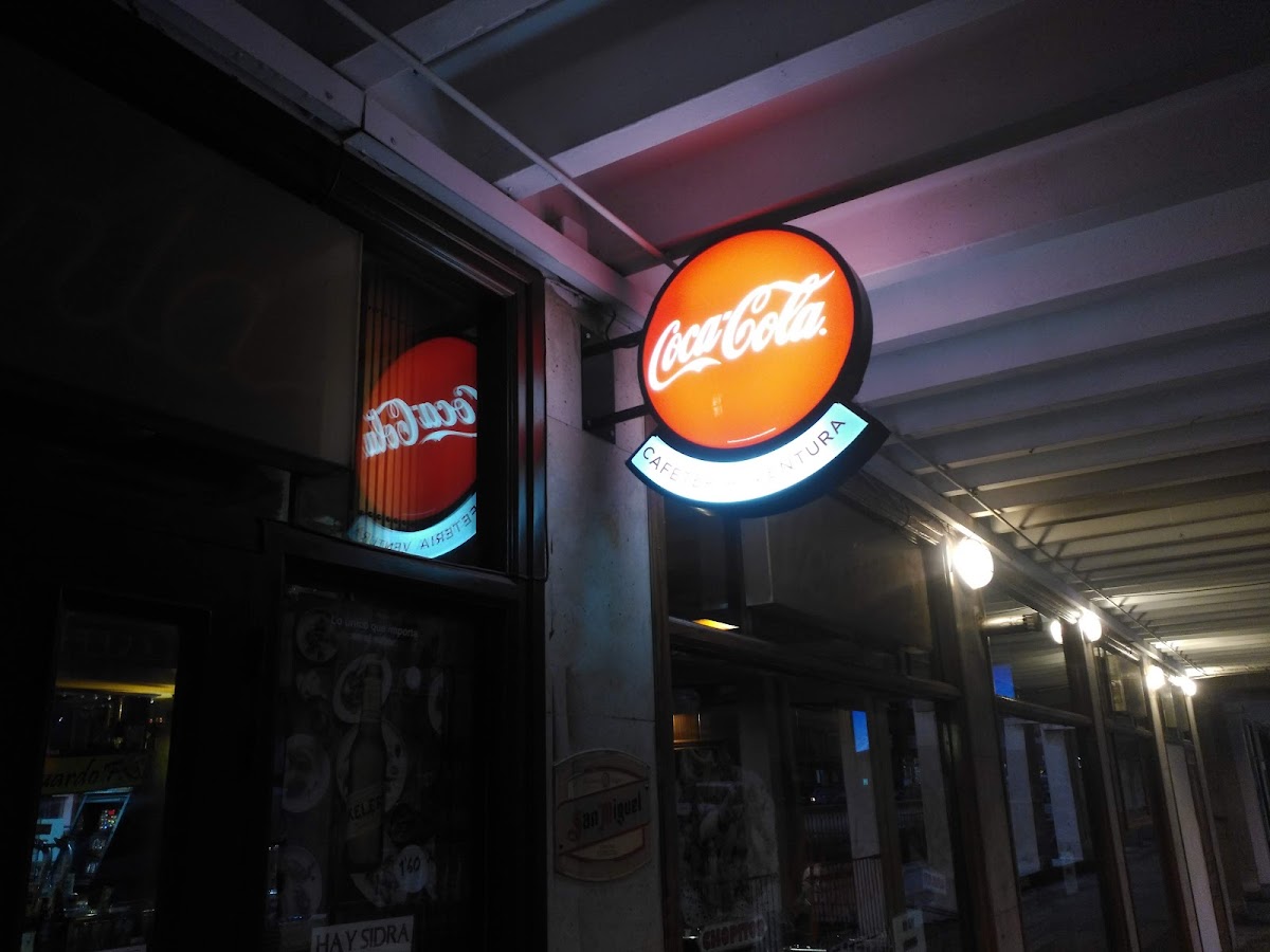 Cafetería Ventura Photo 4