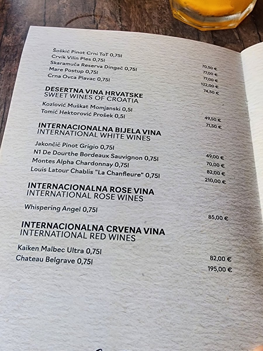 La Bodega Dubrovnik sushi & burger bar Photo Menu 8