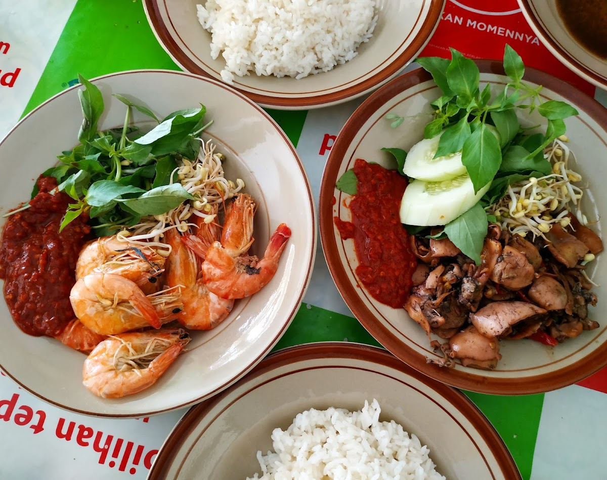 Warung Makan Kamandowo Photo 10