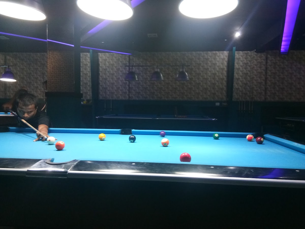 K-Cube Family Resto, Karaoke & Billiard Photo 2