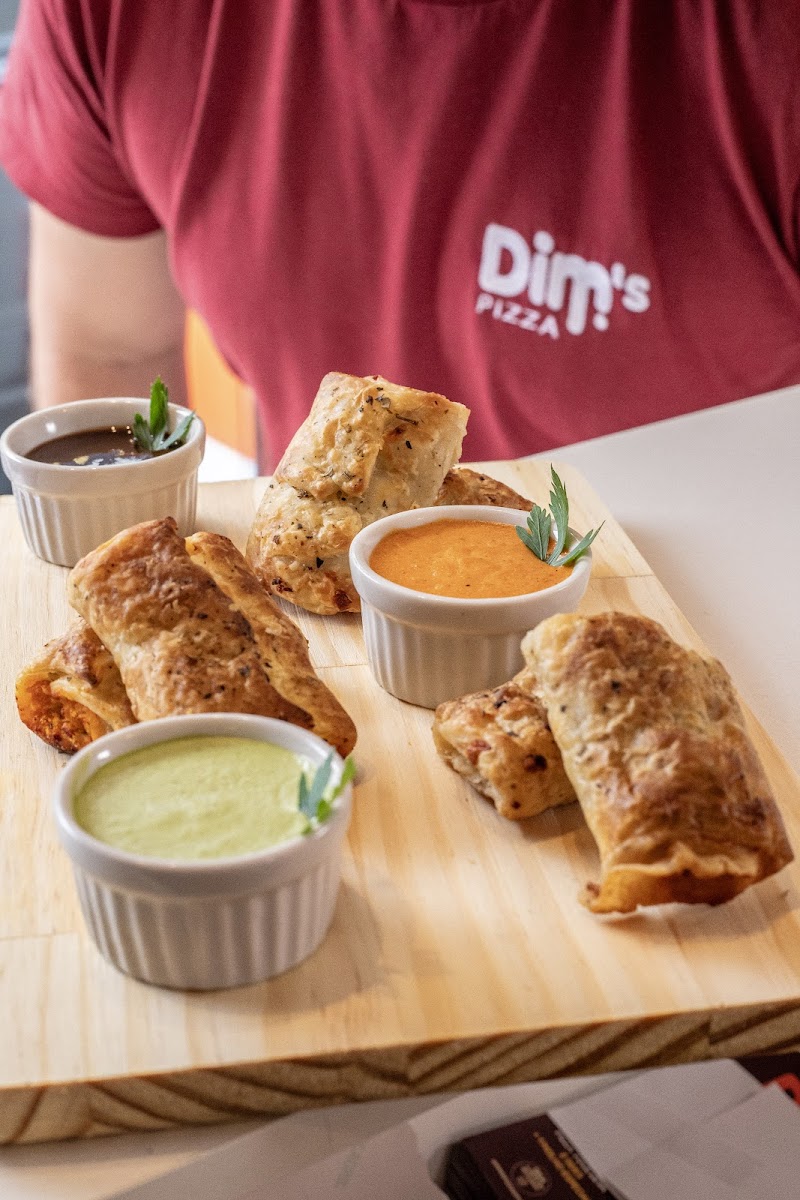 Dims Pizza Photo 10