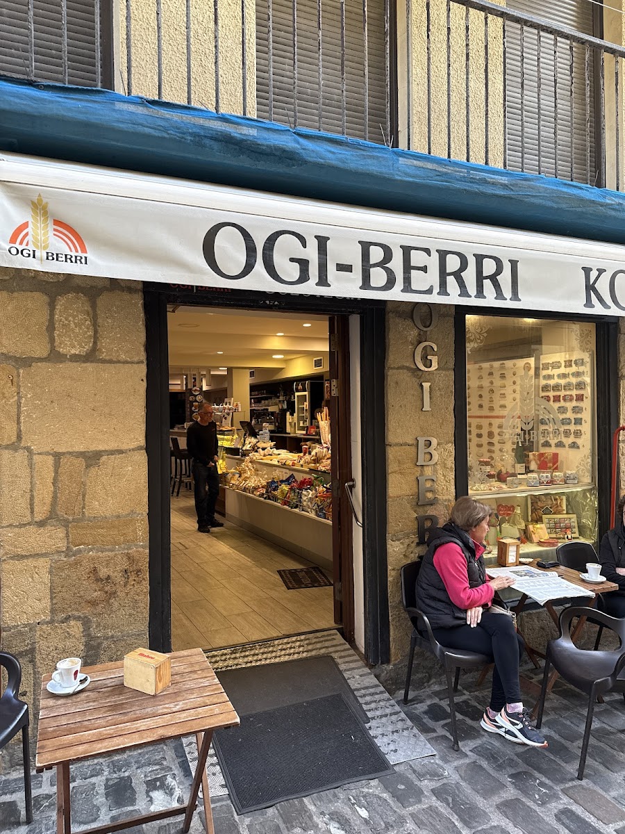 Ogi Berri Kote Photo 3