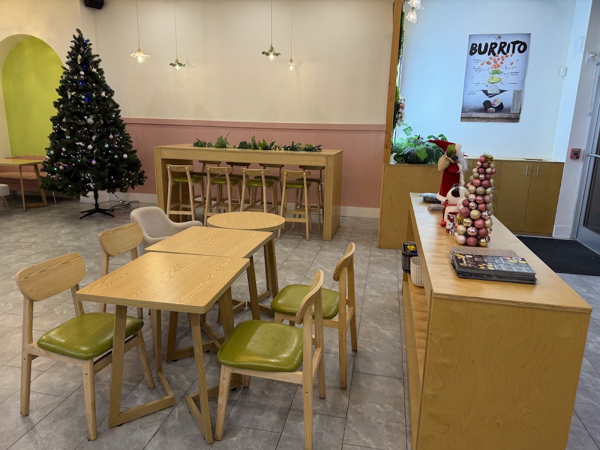 Taichi Bubble Tea, Ramen and Poke Bowl - Glen Mills Photo 7