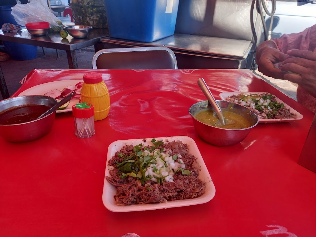Tacos de cabeza Luis Photo 3