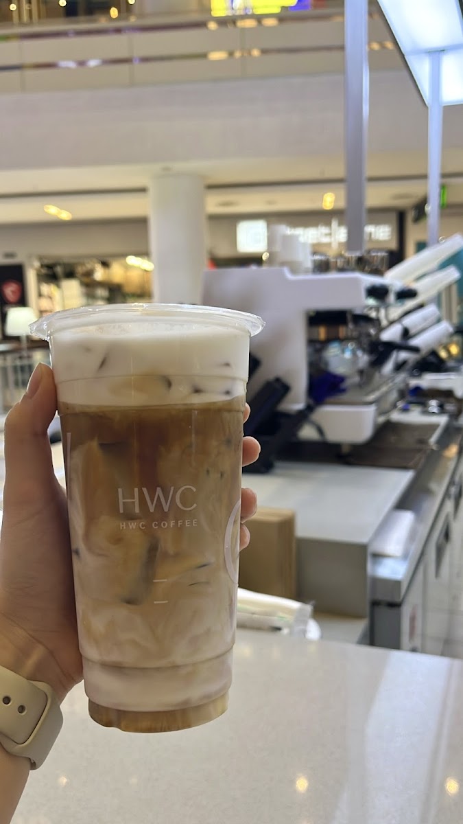 HWC Coffee - Queensbay Mall Photo 6