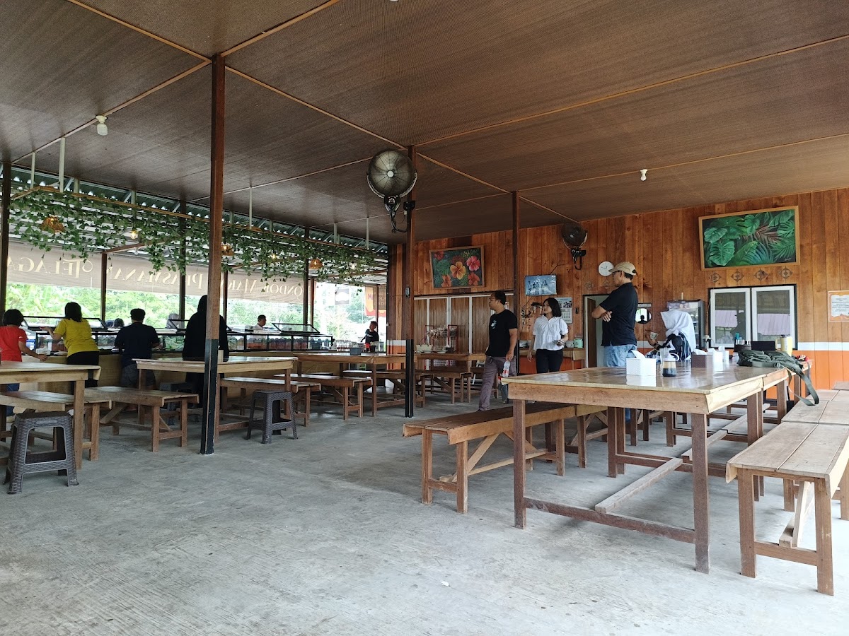 Pondok Makan Telaga Kasturi Photo 4