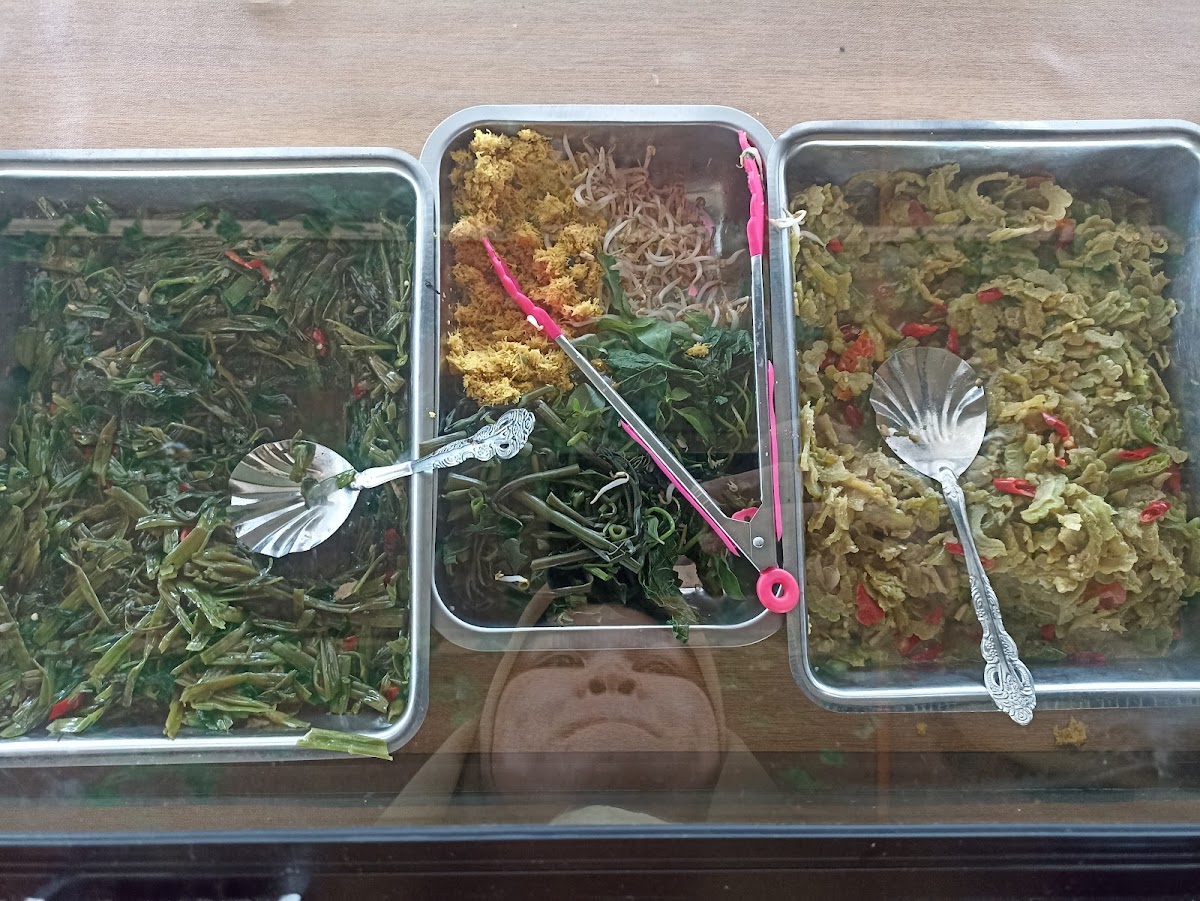 Pondok Makan Telaga Kasturi Photo 7