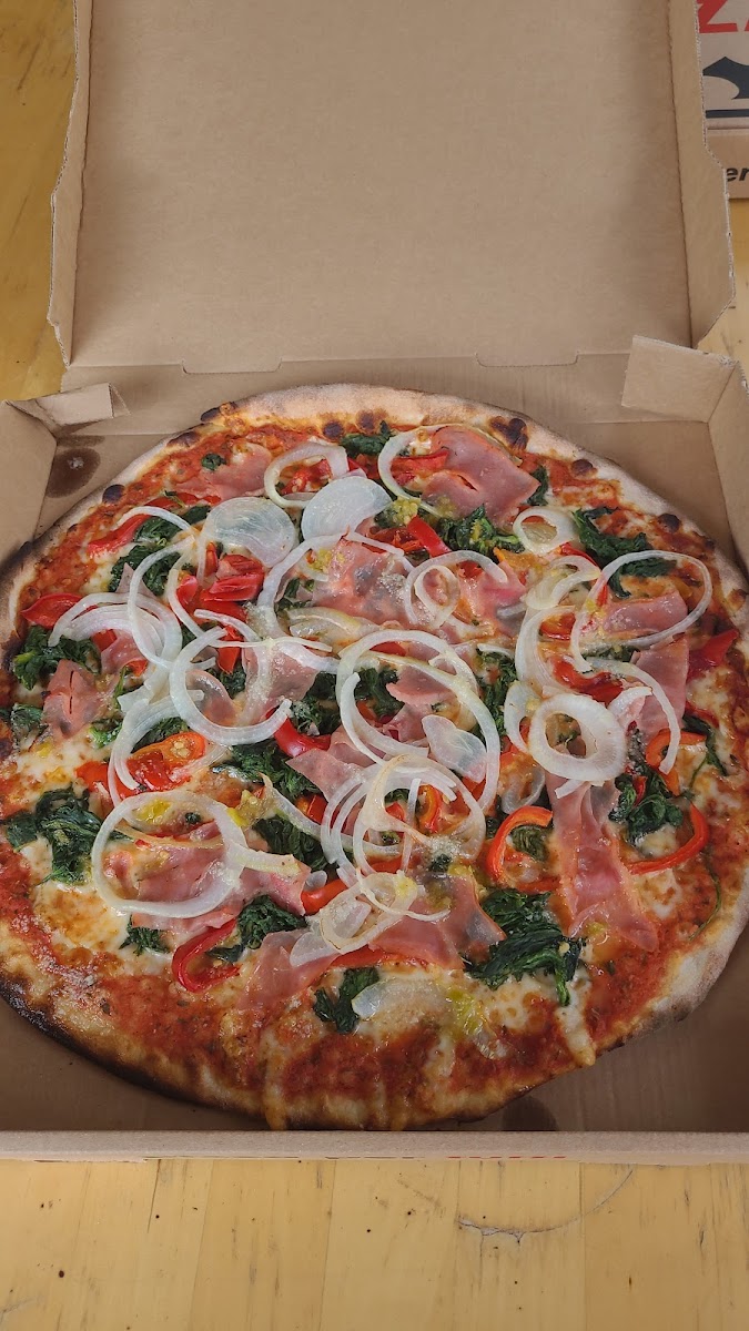 Pizzeria CasaNova la Fantastica Photo 9