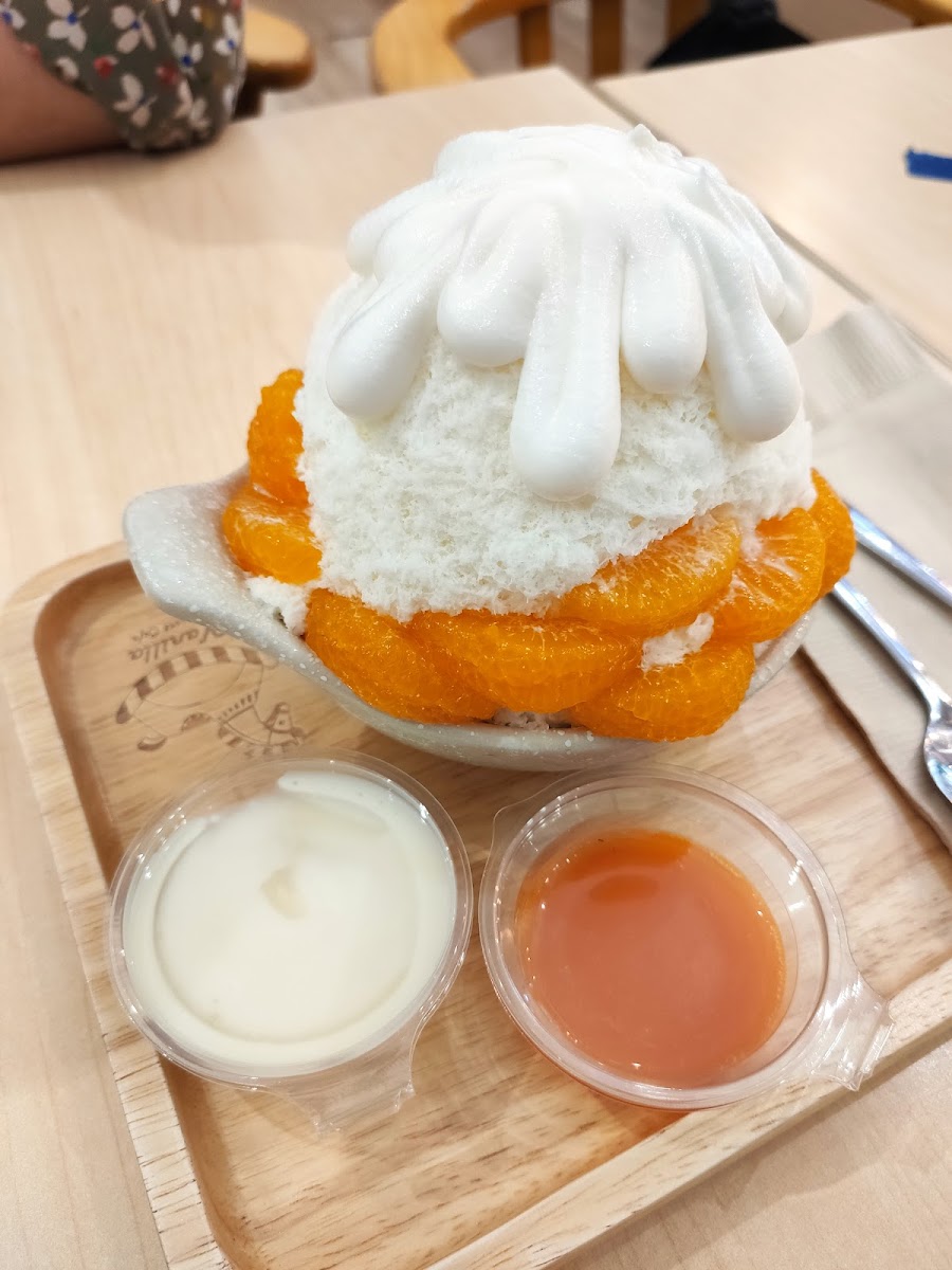 Vanilla Dessert Cafe Central korat Photo 5