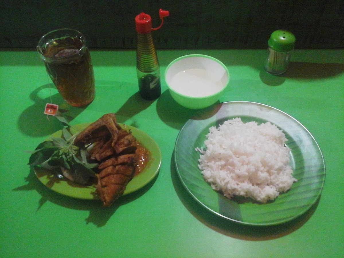 Pecel Lele Masakan Khas Jawa Timur Mas Ary Photo 2