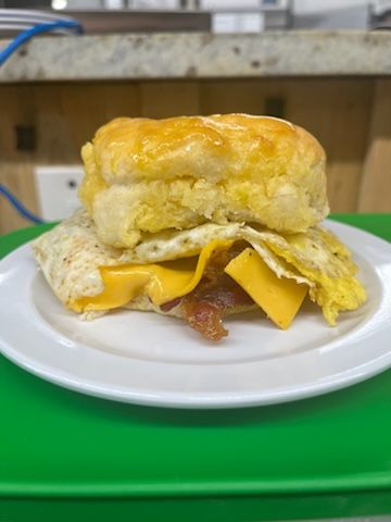 LG's Diner and Bakery Photo 6