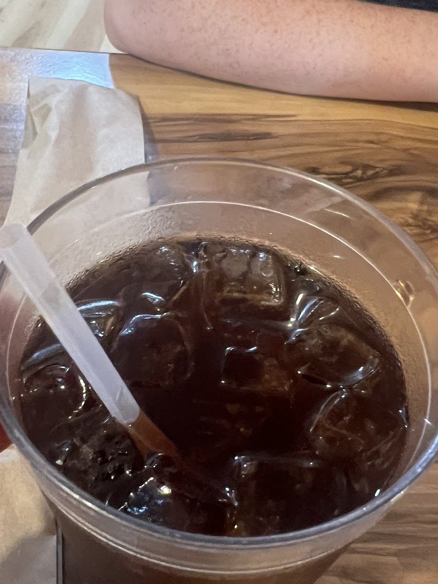 LG's Diner and Bakery Photo 9