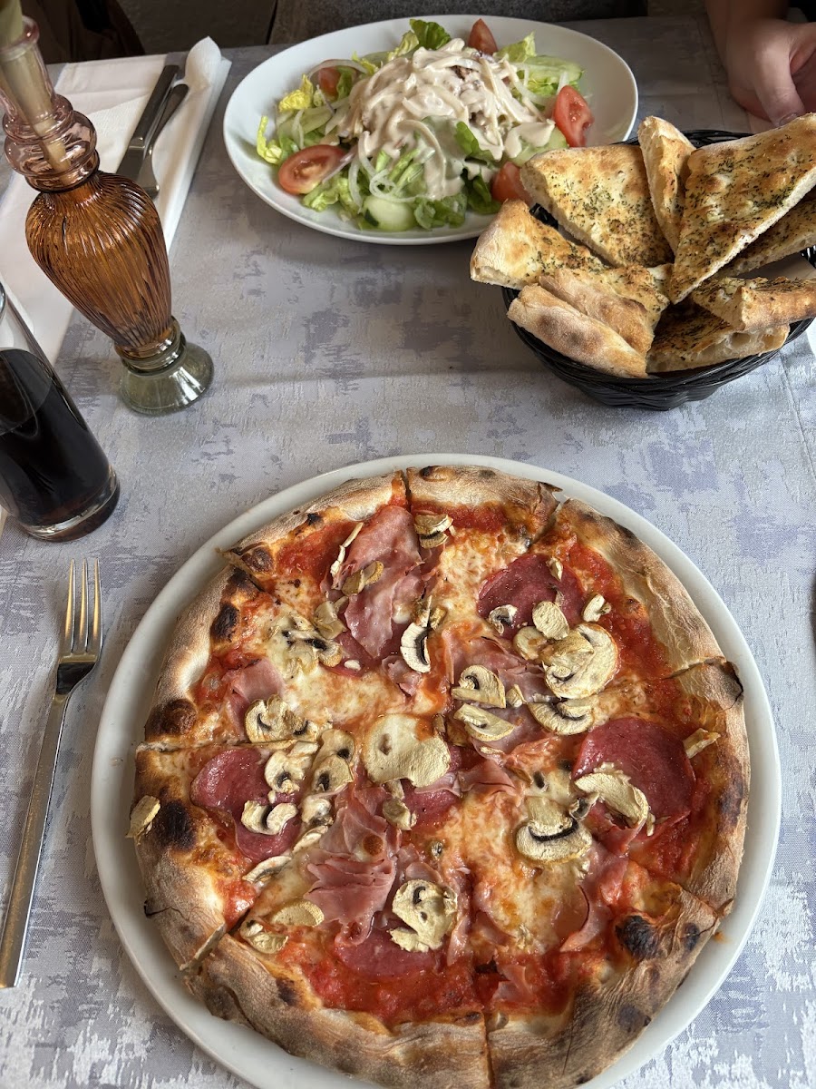 Ristorante Pizzeria Bella Vista Photo 3