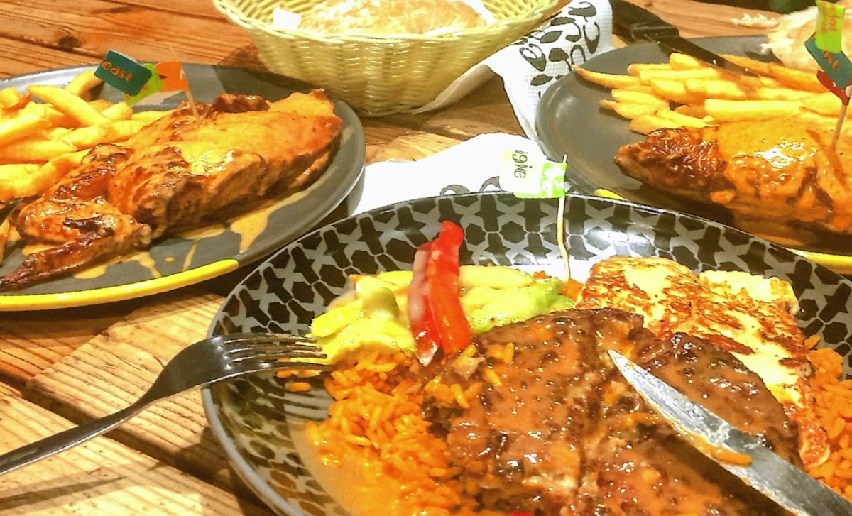 Nando's Oceans Mall Photo 2